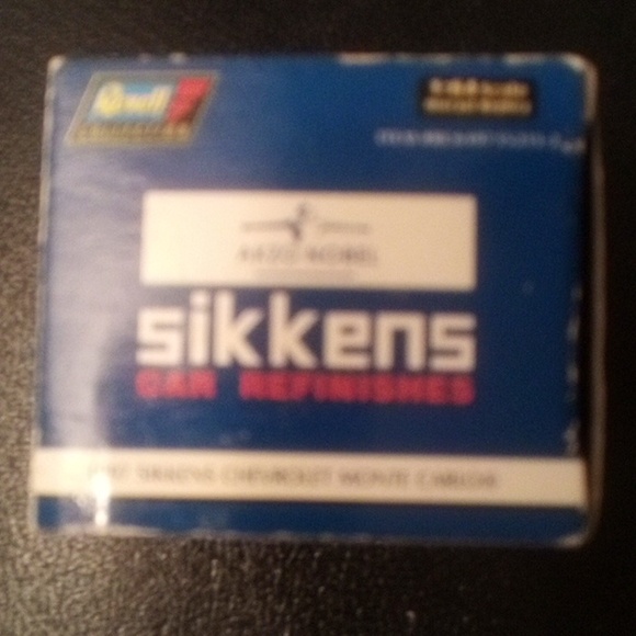 Revell - Dale Earnhardt Jr. 1999 Sikkens Diecast Car - Mint! - Picture 4 of 4